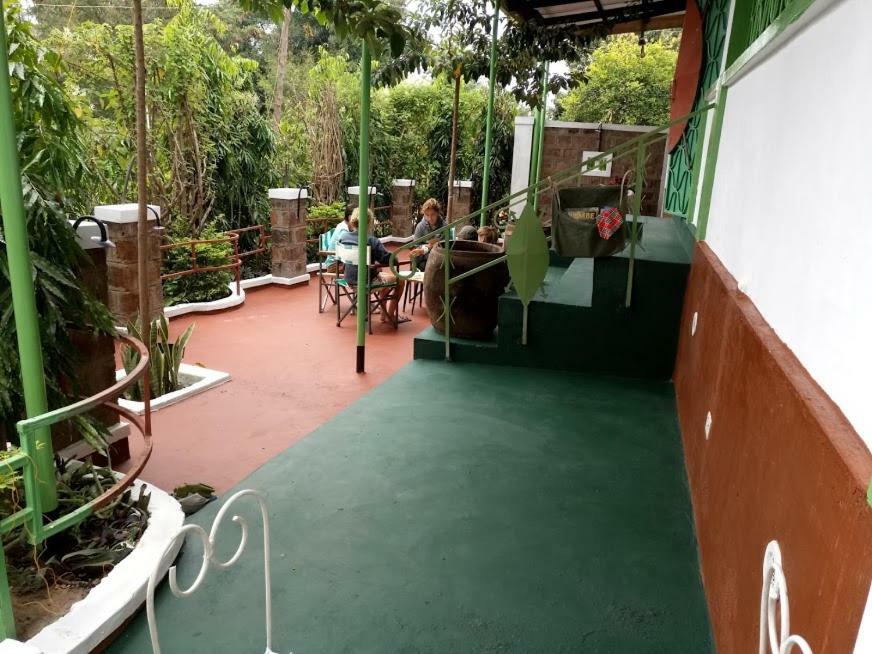 Kilimanjaro Mad Monkey'S Hotel Moshi Esterno foto